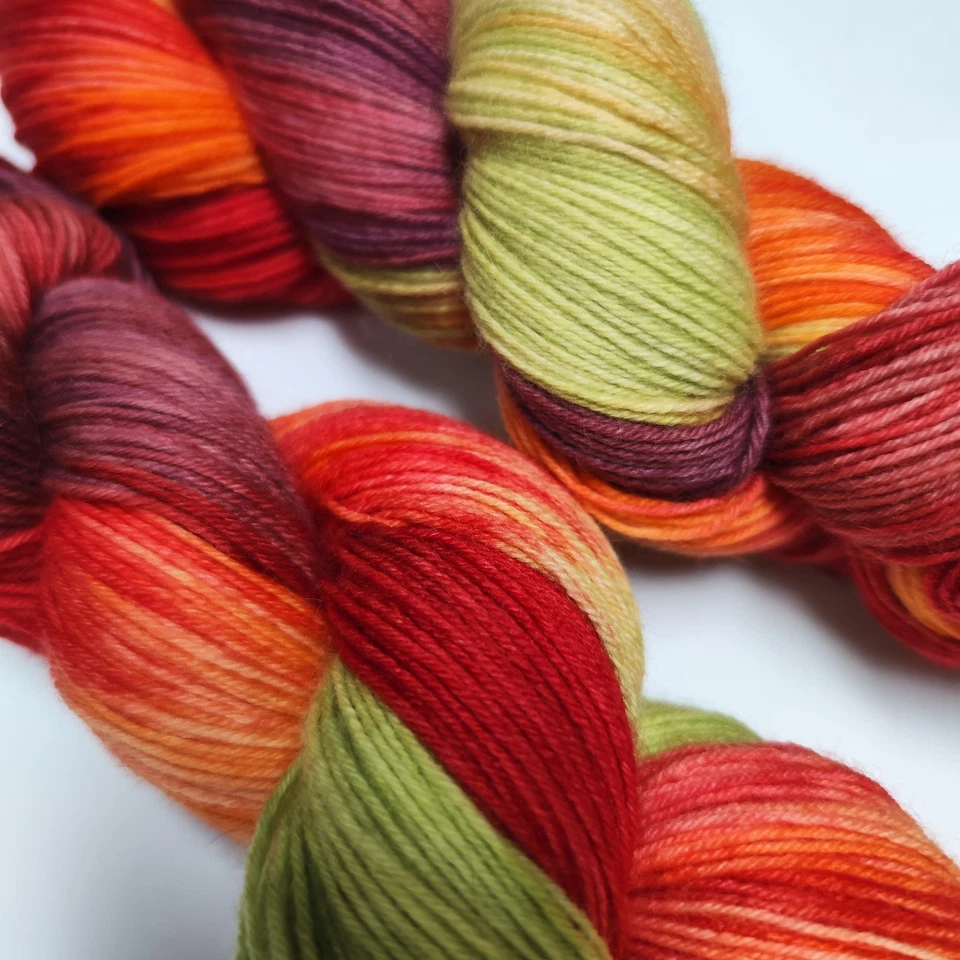 Handgefärbte Sockenwolle 100g Unikat 75% Schurwolle 25% Nylon Herbstahorn Wolle - Bild 4 von 4