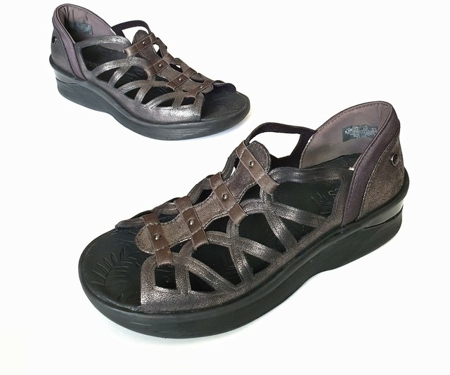 bzees sasha gladiator sandal