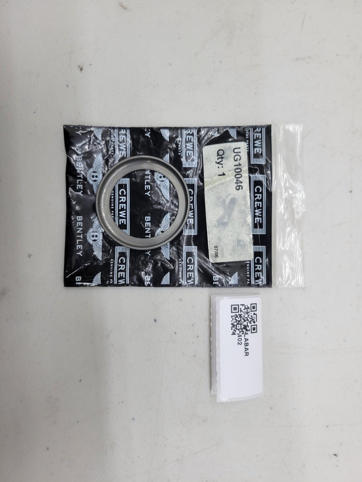 Rolls Royce / Bentley HOUSING (For rear hub felt seal) UG10046