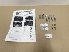 Yamaha Dragstar 125 - Befestigungsmaterial für Taschenhalter NOS NEU (118-16)