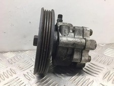 Pompe direction assistée Mitsubishi L200