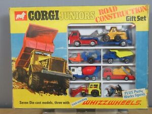 Corgi Juniors Construction twin pack Low loader and dump truck nice card