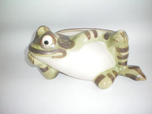VTG Brush McCoy Art Pottery 10"  Smiling Reclining Laid Back FROG PLANTER 503D