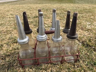 Gargoyle MobilOil Metal Oil Spout  1 Quart Glass Bottle Rack Arctic Gas Station