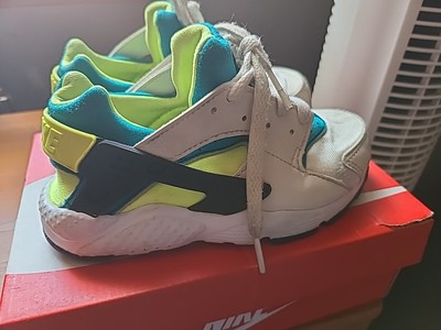 Nike Huarache Run Phantom Volt Bright Spruce 704949-045 Youth US Size 12C Shoes
