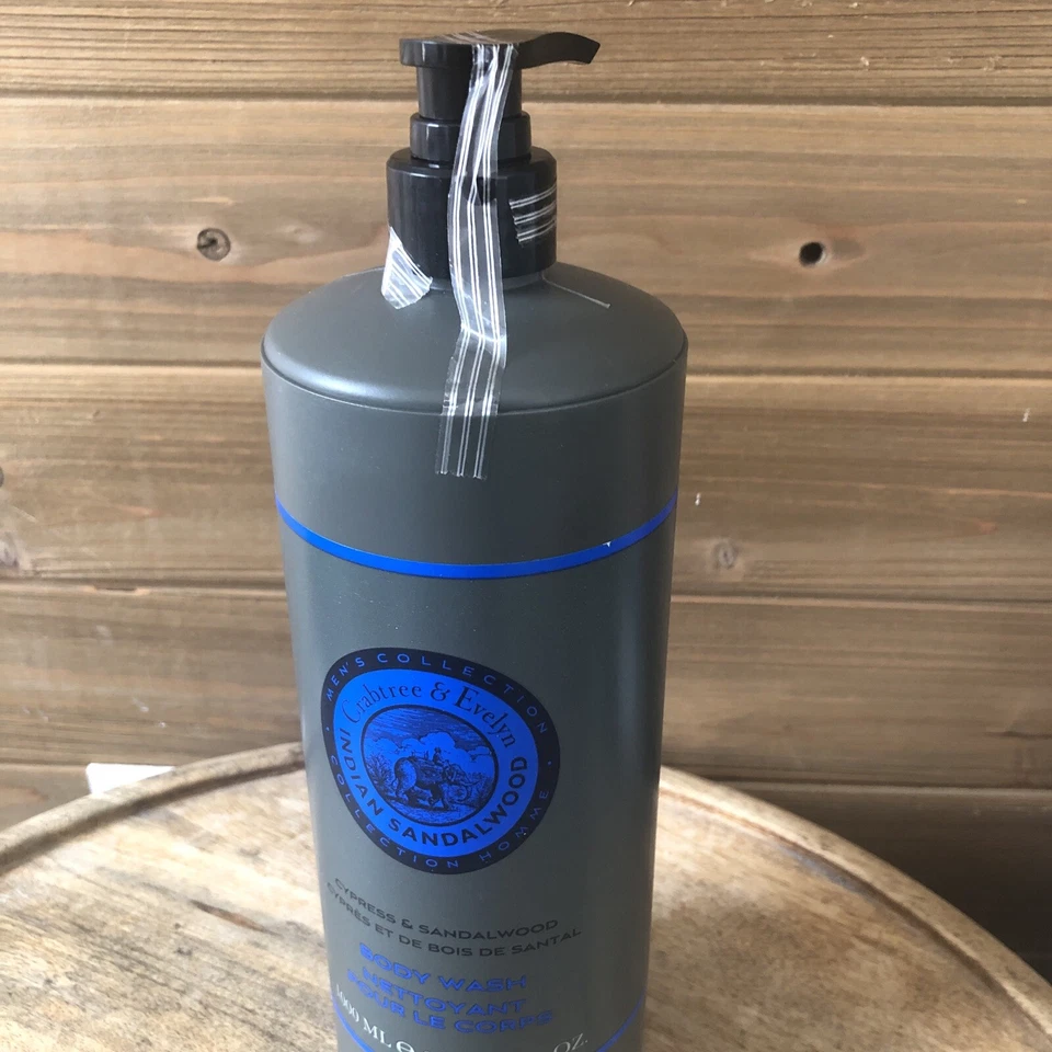 Jabón corporal líquido para hombre Crabtree & Evelyn Indian sándalo y ciprés 33,8 fl oz Foto 2 de 4