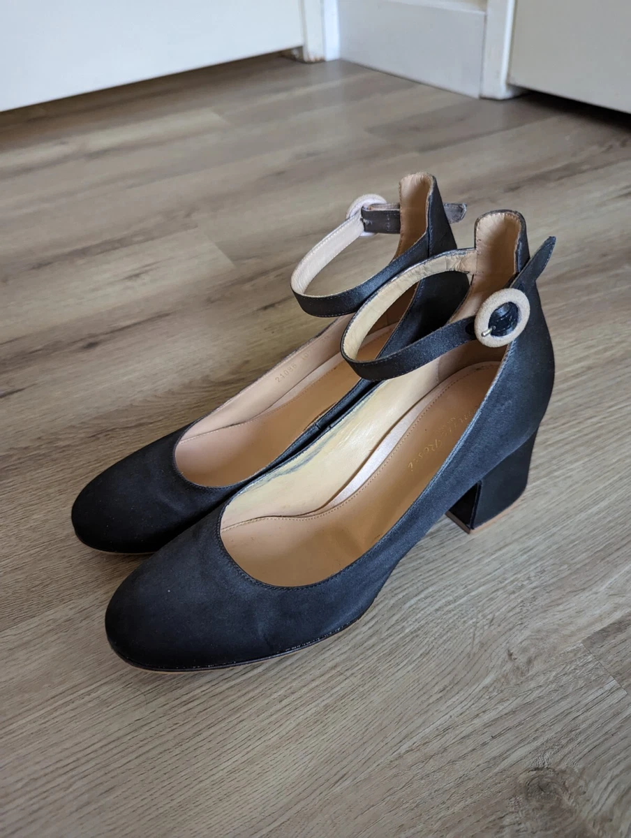 Details 137+ gianvito rossi block heel pumps latest jtcvietnam.edu.vn