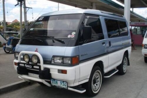 PAIR OF UPDATED REAR LAMPS for MITSUBISHI DELICA + L300 + 4x4 - Picture 2 of 6
