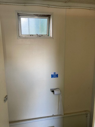 24FT x 10FT Welfare Unit Shipping container - No Generator – FOR SALE – GARSTANG - Picture 15 of 21