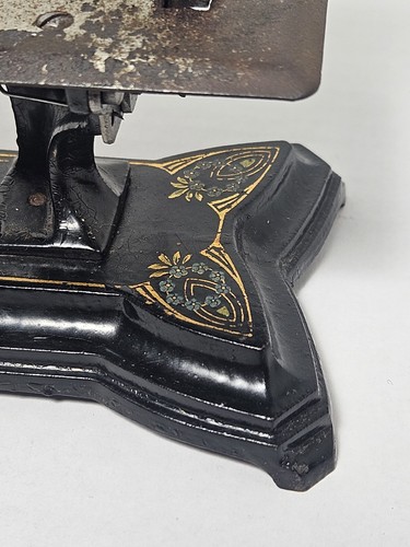 ANTIQUE CASIGE MODEL #3 TOY SEWING MACHINE MADE IN GERMANY MINIATURE - Picture 12 of 23