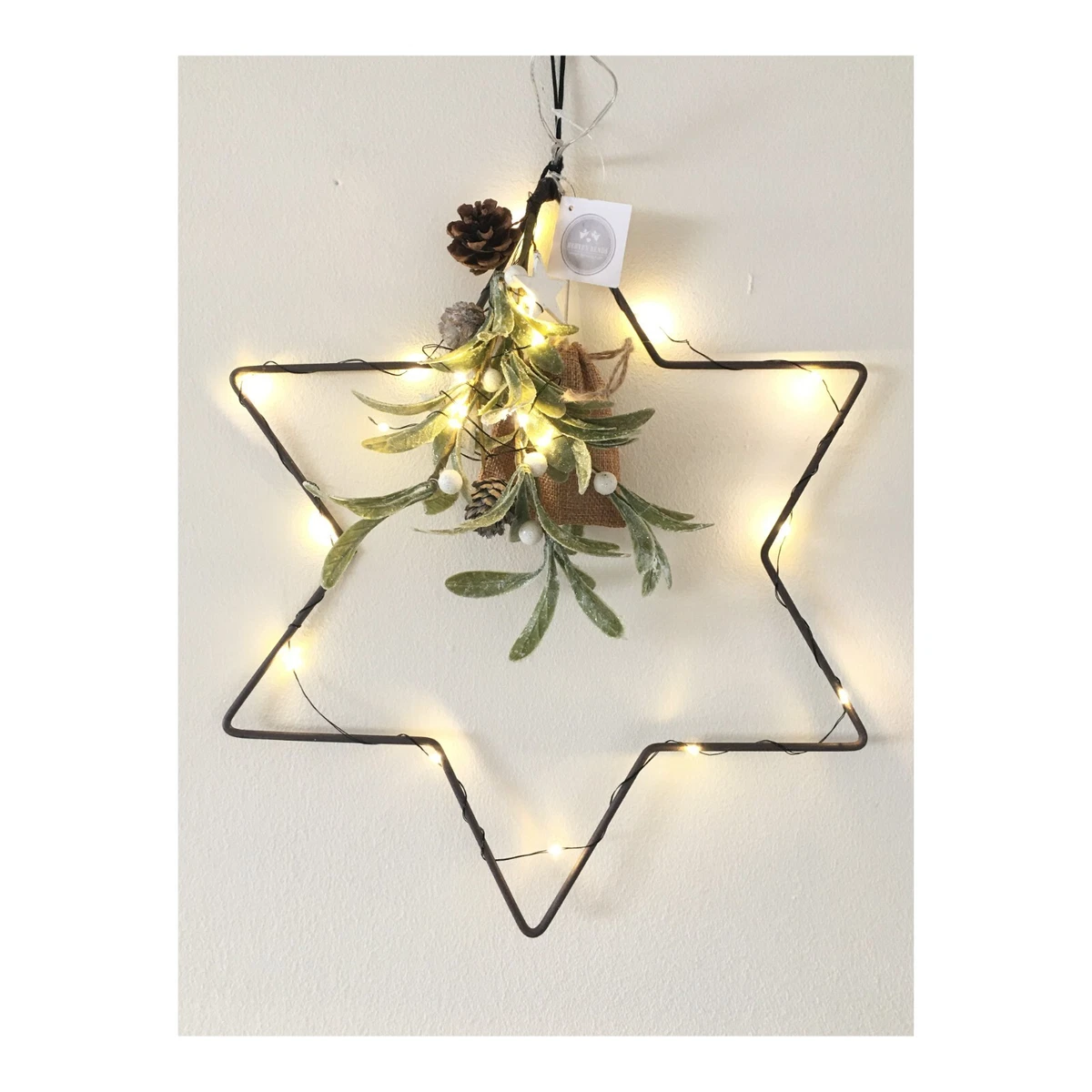 Christmas Wreath with Mistletoe LED Hanging festive Christmas decoration Star