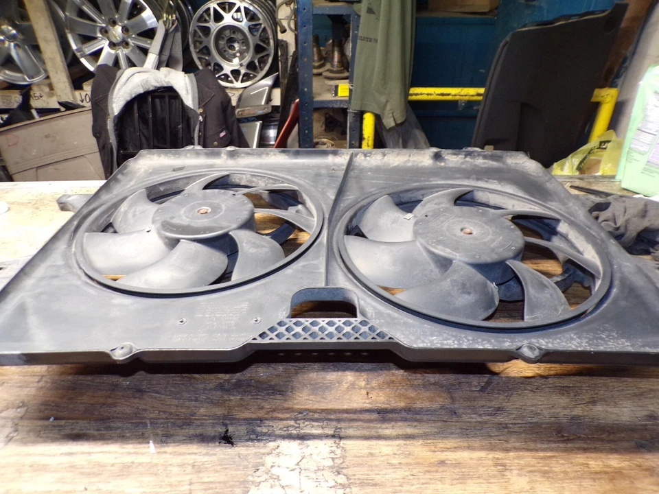 Ford Escape 08-11 Mariner 2008-2012 3,0 L motor de refrigeración eléctrico conjunto de ventilador OEM Foto 3 de 4