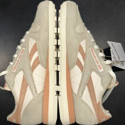 Reebok, Classic Leather, Women's Running Sneakers, Chalk Beige, Shoe Size W 9.5