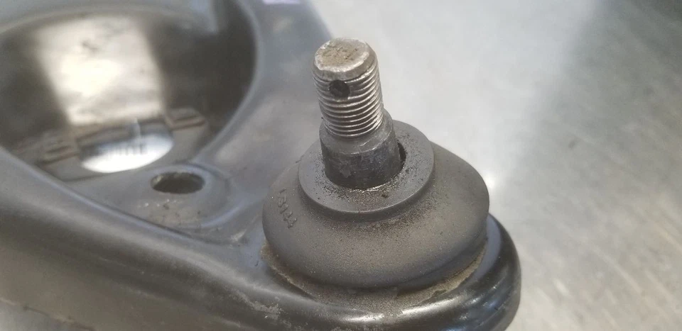 Buick Gran Sport GS 400 1969 brazo de control inferior conductor delantero izquierdo Foto 4 de 4