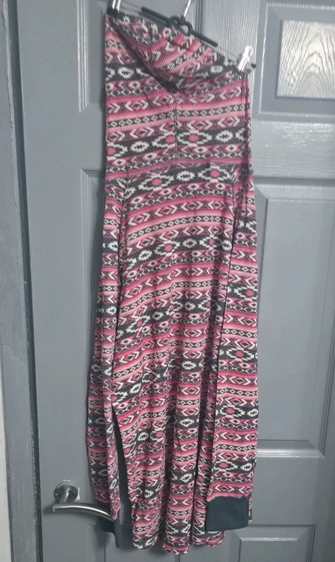 Daisy Fuentes Pink Geometric Thermal Henley Hoodie - Size L (NWT) image 2