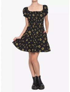 NWT Hot Topic Sunflower Smock Tiered Dress Size Medium