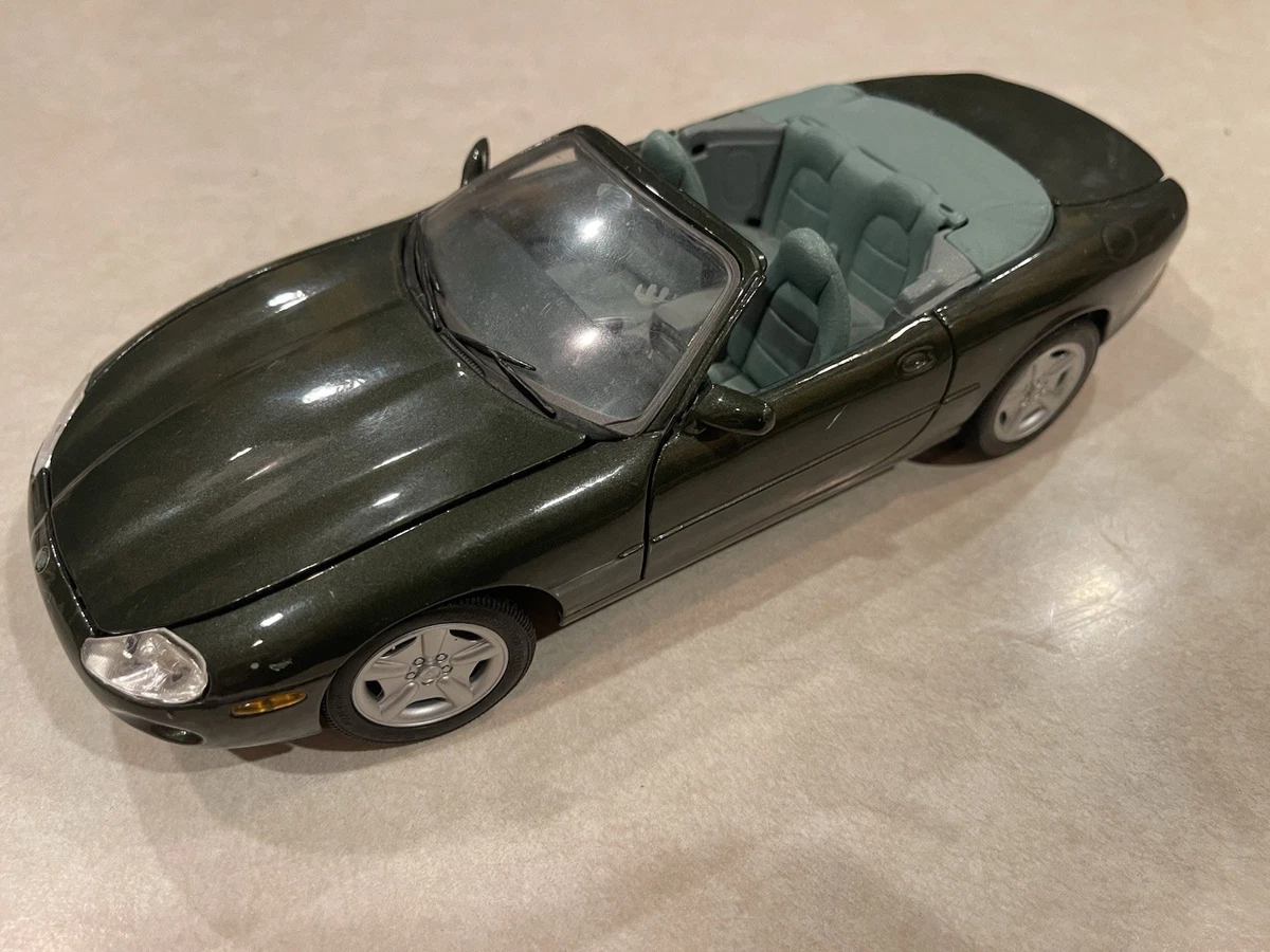 1/18 : La prestigieuse Jaguar Type E Lightweight d'AutoArt en met plein les yeux - Mini PDLV