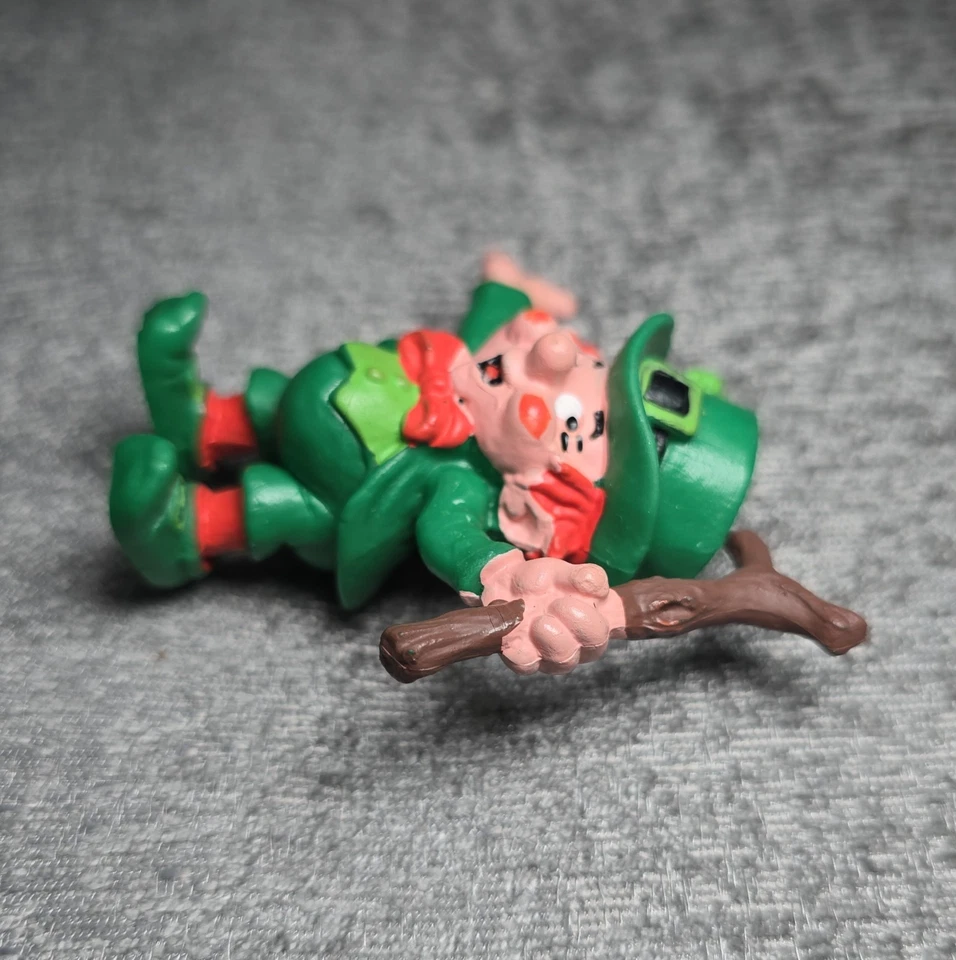1980 W. Berrie Lucky LEPRECHAUN Día de San Patricio Figura Irlandesa 2.5" De Colección Foto 3 de 4