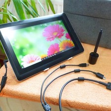 Wacom Cintiq Companion 2 13 Zoll FHD TOUCH STIFT 256GB Grafik Monitor DTH W1310