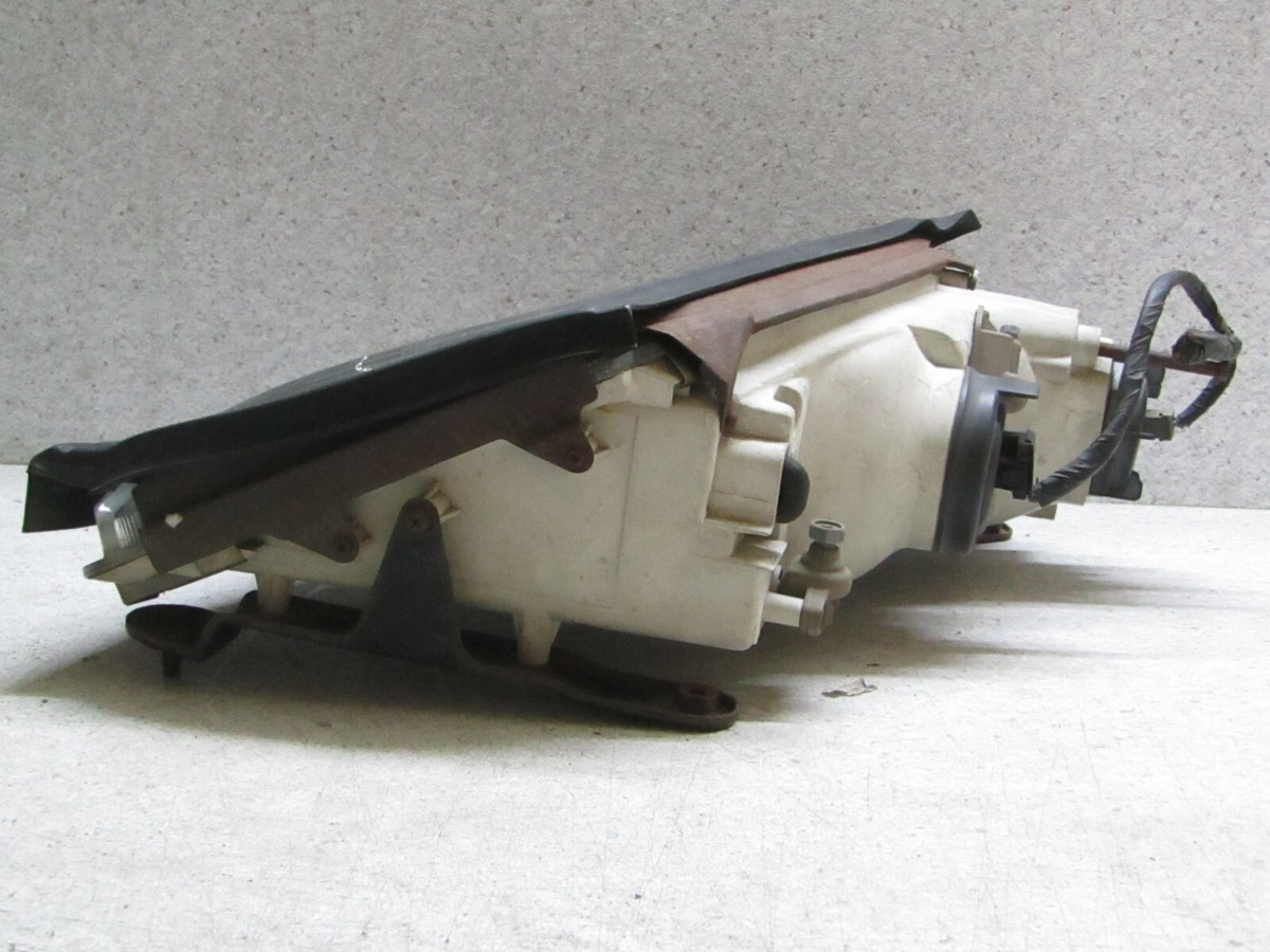 キラページです。 Nissan / Infiniti Nissan OEM 300ZX Sidemarker Corner