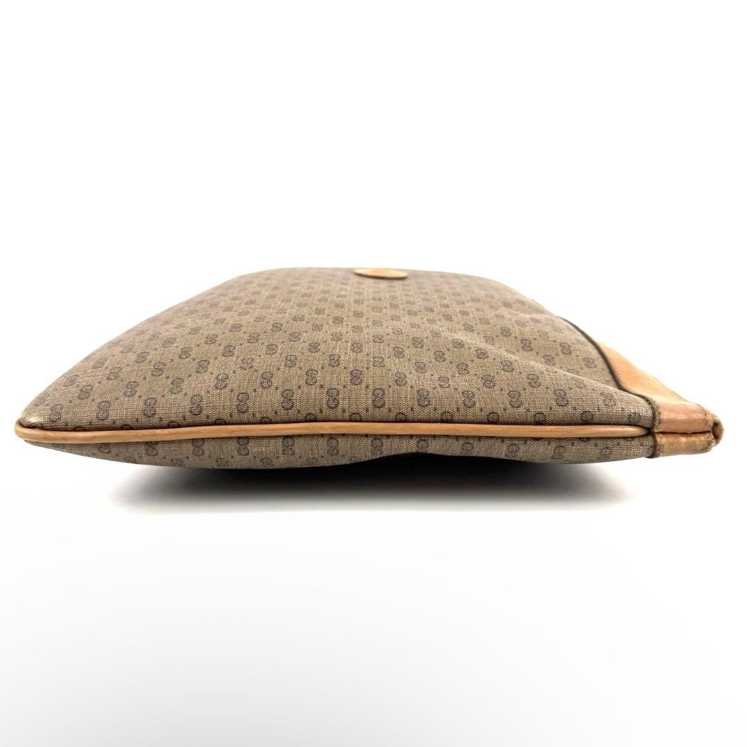 GUCCI Micro GG Patterns Document Case PVC Leather… - image 4