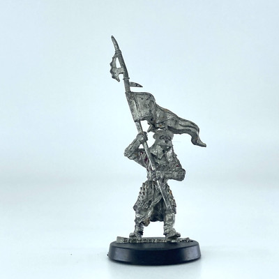 Easterling Banner Bearer - Haradrim - Warhammer / Lord of the Rings Metal X19186