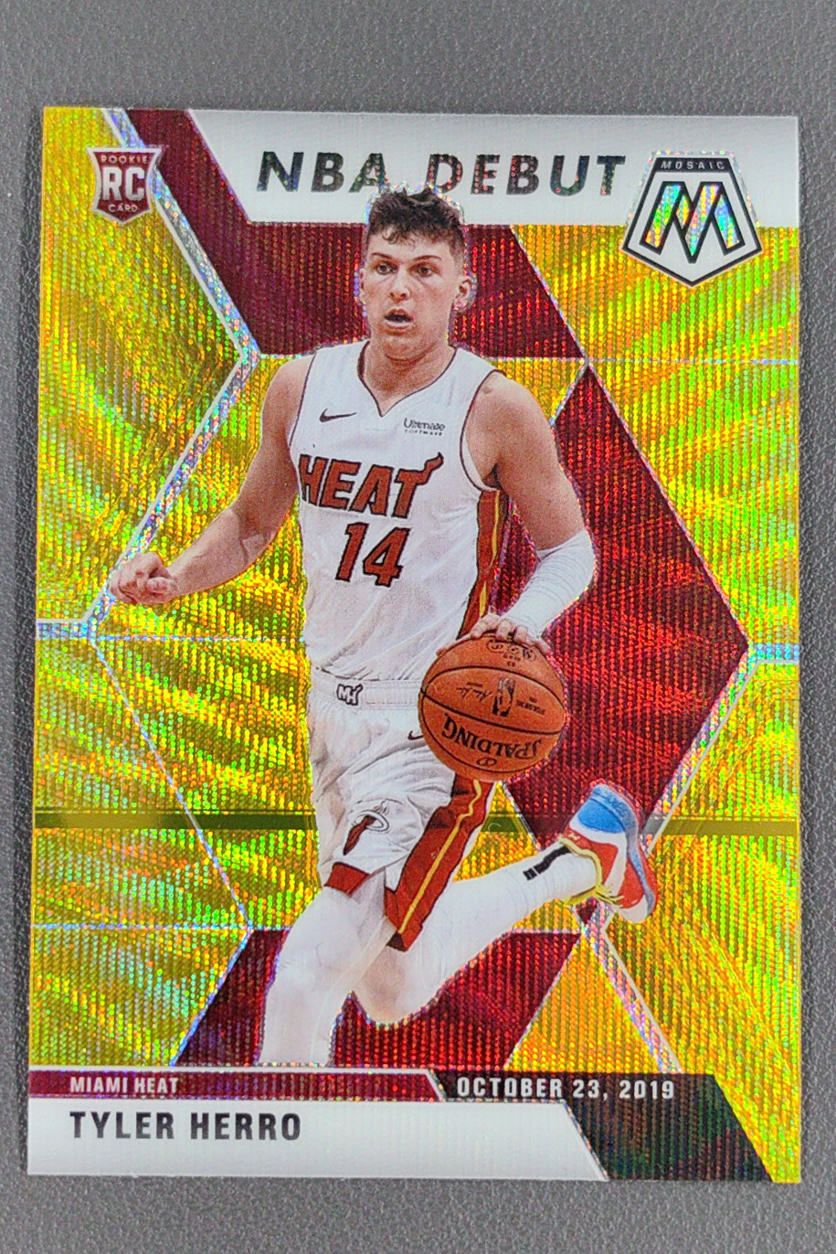2019-20 Panini Mosaic Tyler Herro NBA Debut Gold Wave Prizm RC #280 Heat