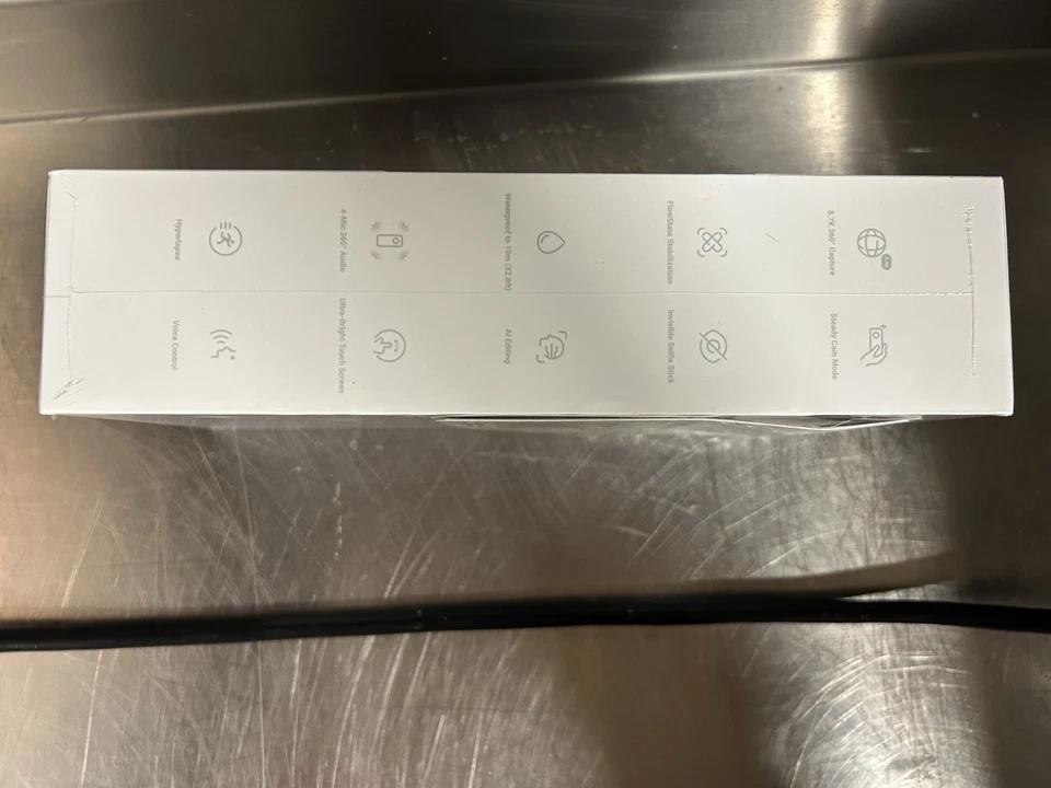 Cámara de Acción Insta360 X2 360 Impermeable, Sensores 1/2" 48MP, 5.7K Ultra HD Foto 2 de 4