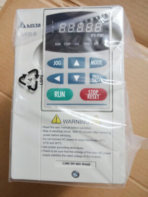 1 PCS New in box   VFD VFD007B21A 1Phase 220V 0.75KW 1HP 0.1~400Hz #A6-4