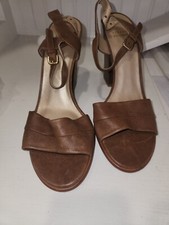 Stuart Weitzman Brown Leather Heel Sandal NEW 11