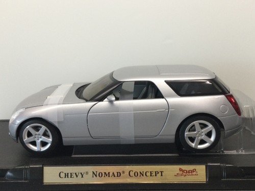 ** RoadSignature 1:18 Chevy Nomad Concept Silver Art. Nr: 92668 - Picture 2 of 8