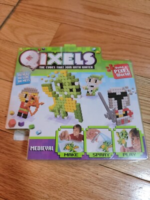 Qixels Medieval 500 Cubes Refill by Moose Toys. (This is not a complete ...