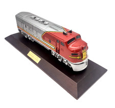 1948 Santa Fe F3 Diesel Engine Display Model by Lionel — listing 2