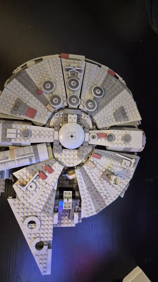 LEGO Star Wars 75257 Millennium Falcon, Foto 1 von 4