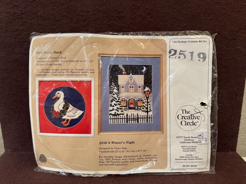 Vintage Creative Circle Kit #2519 Holly Duck Christmas Crewel Embroidery Kit