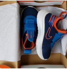 NIKE toddler flex plus Sneakers size 5c