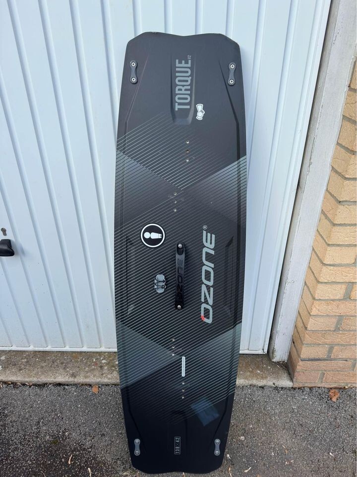 Ozone Torque V2 138x42 Kiteboard eBay