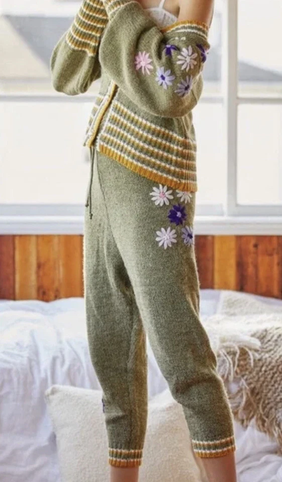 Moss green joggers new arrivals