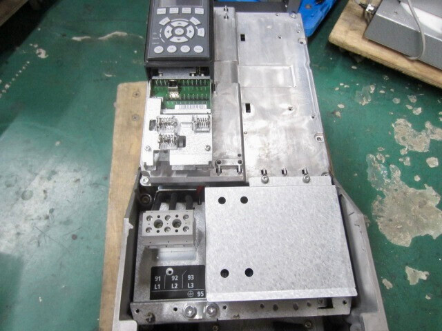 Danfoss VLT Aqua Drive INVERTER 15KW/20HP 131B9007 FC Danfoss VLT Aqua Drive INVERTER 15KW/20HP 131B9007 FC