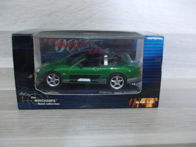 MiniChamps 1/43 - James Bond 007 - Jaguar XKR Roadster - Die
