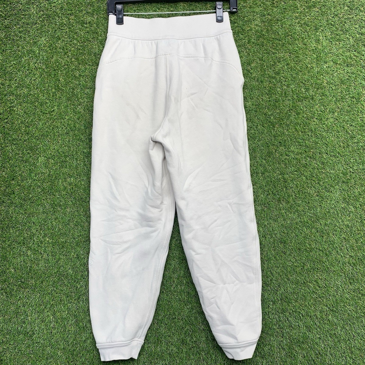 Lululemon ホワイト パンツ サイズ4 Lululemon Sweatpants Womens 4 White Cream Braided Detail