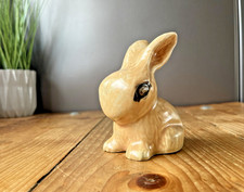 BEIGE TAN ART DECO BRITISH MADE SNUB NOSED BUNNY RABBIT SYLVAC PRICE WADE DENBY