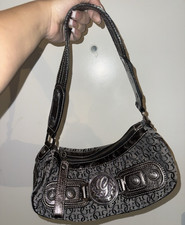 GUESS Gray Black Logo Shoulder Bag Silver Hardware Zip Closure w/ Wallet