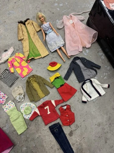Vintage 1963 Barbie Set