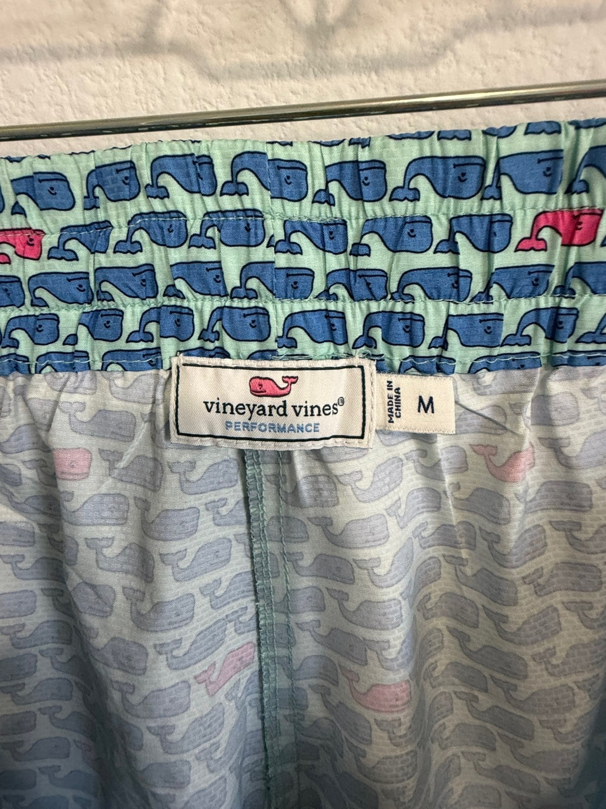 Vineyard Vines Performance Pull on Tie Front Logo… - image 3