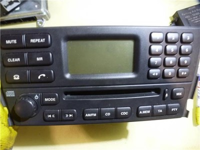 2R8318B876AG  Radio / CD Jaguar s type 2002 27 v6 diesel executive 27 ltr 152 kw