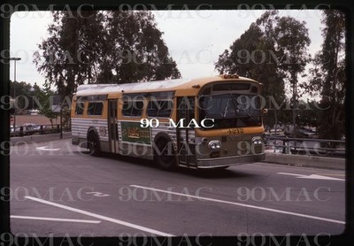 RTD-SCRTD. FLXIBLE BUS #4212. El Monte (CA). Original Slide 1985.
