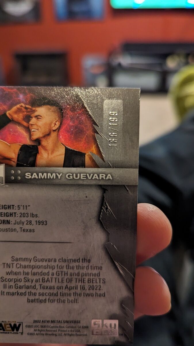 2022 Skybox Metal Universe Sammy Guevara '97-98 Retro Purple 2022 Skybox Metal Universe Sammy Guevara '97-98 Retro Purple