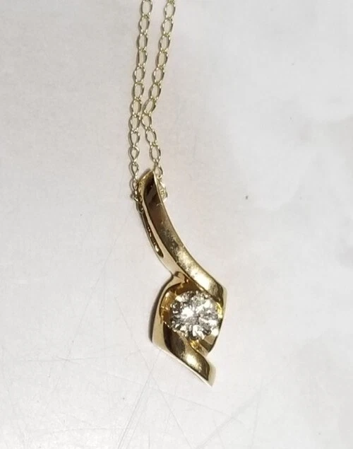 Sirena diamond sale twist pendant necklace