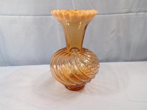 Fenton Cameo Opalescent Glass Vase w/ Spiral Design 6 1/4" Tall
